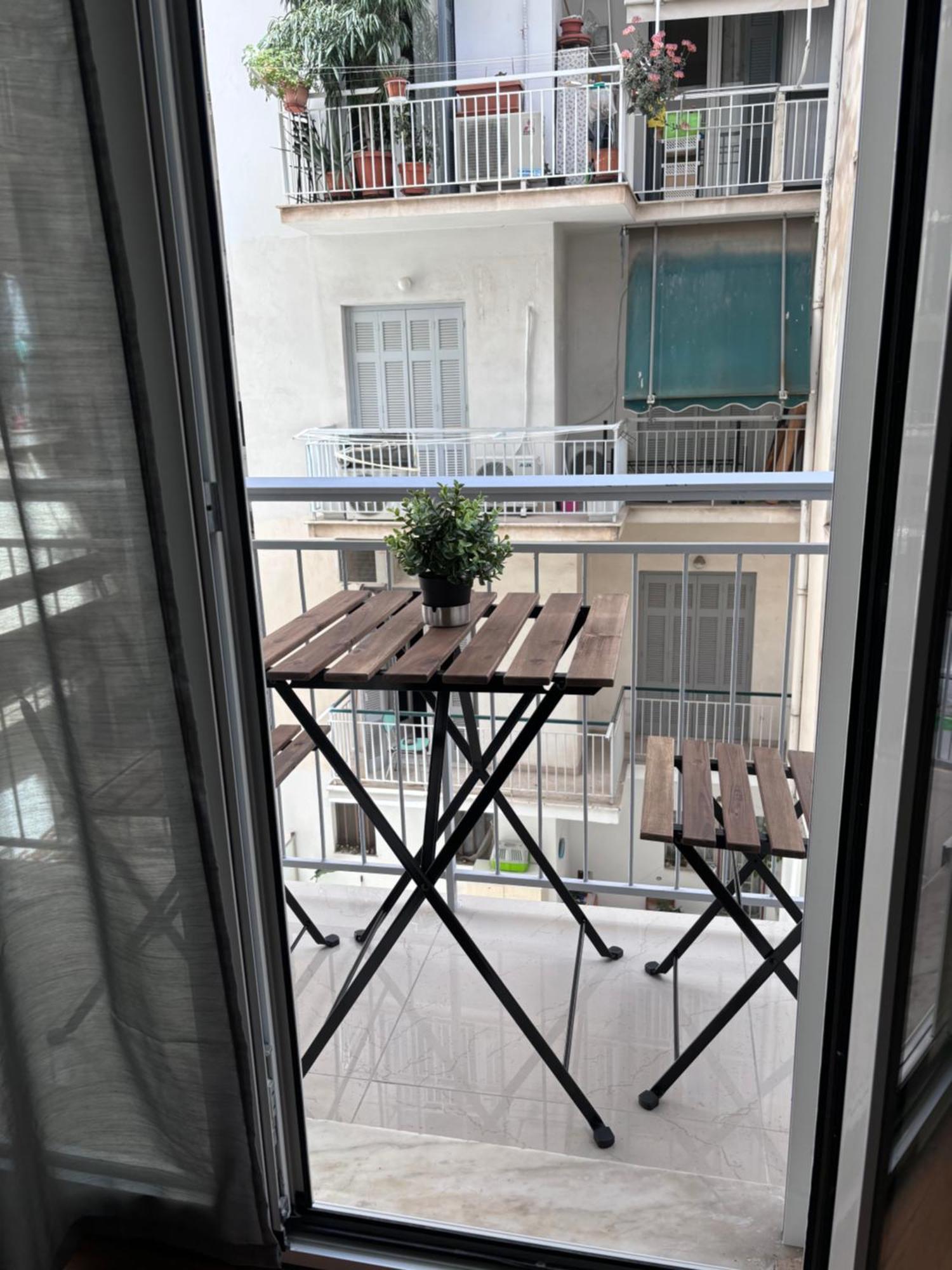 Cozy Apartment In The Heart Of Atene Esterno foto
