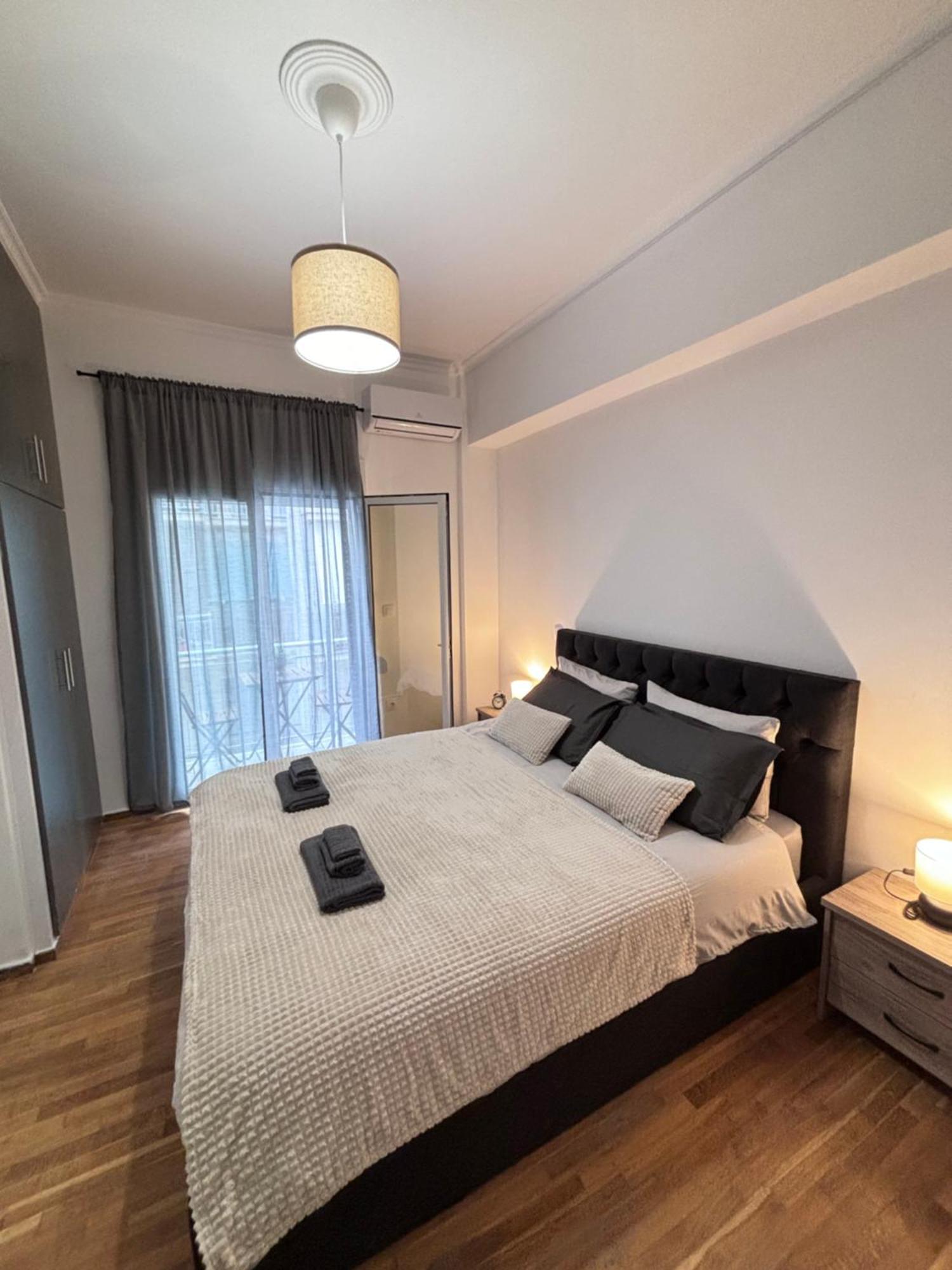Cozy Apartment In The Heart Of Atene Esterno foto