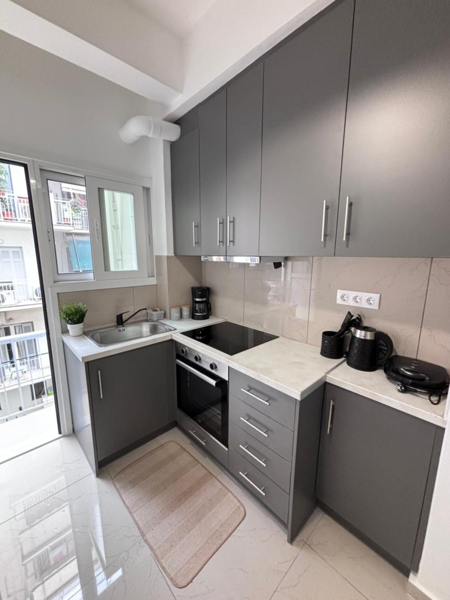 Cozy Apartment In The Heart Of Atene Esterno foto