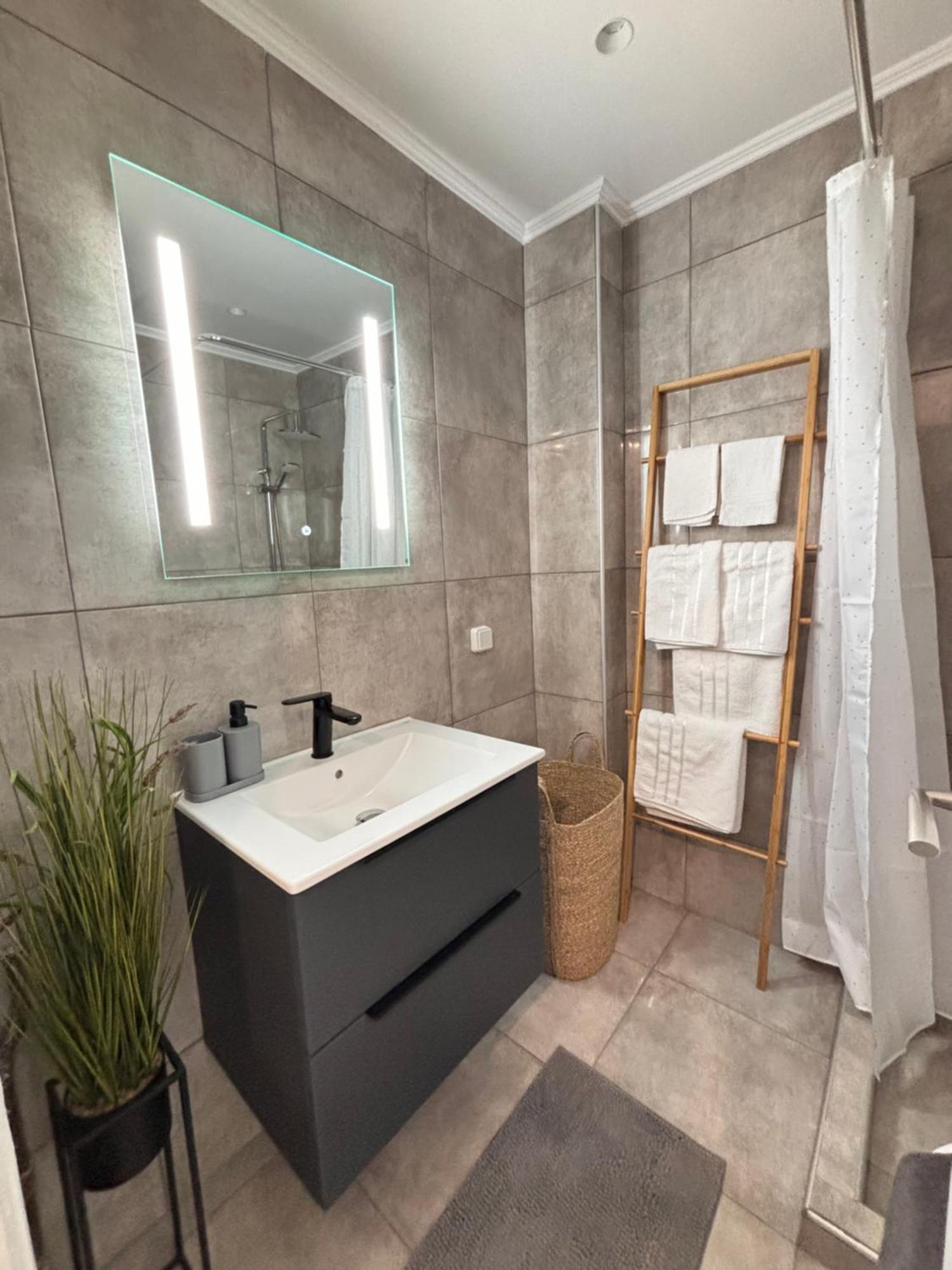 Cozy Apartment In The Heart Of Atene Esterno foto